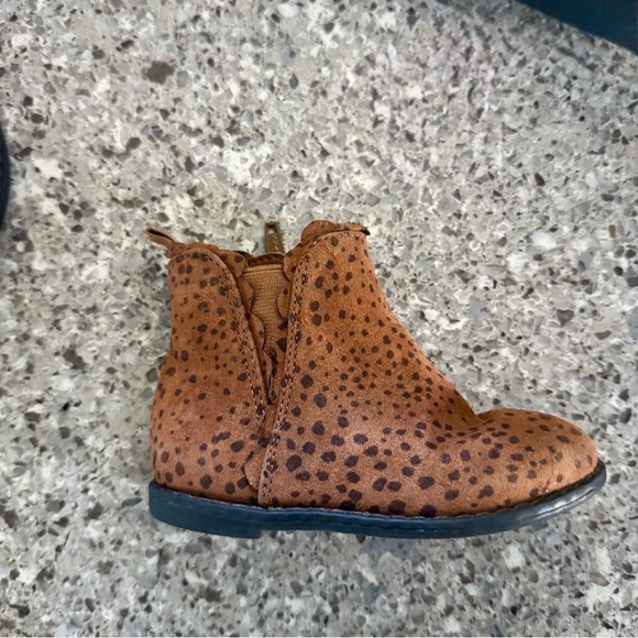 Baby Gap Toddler Sculpted Leopard Print Ankle Boots - Size 6C 🐆👢 - Picture 8 of 16